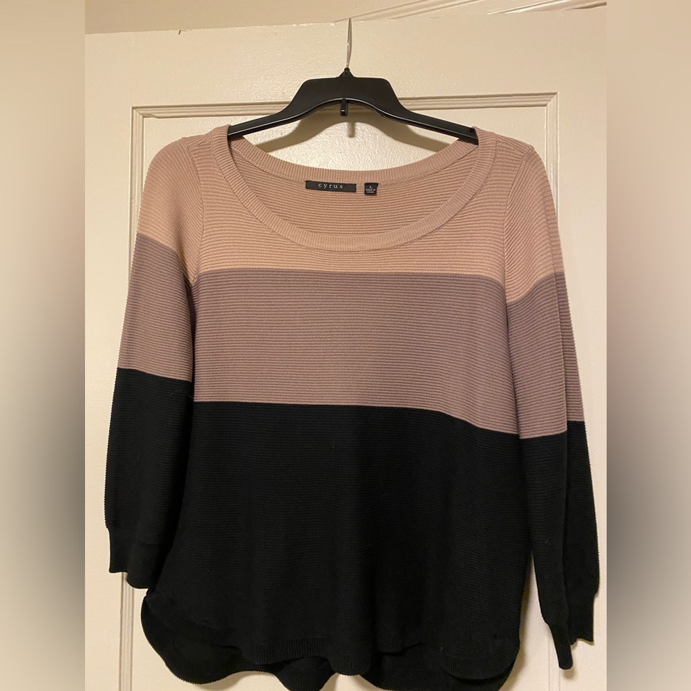 Cyrus Women's Color Block Sweater - Tan and Black